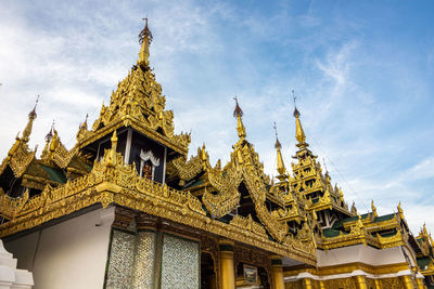 The shedagon pagoda in rangoon, myanmar