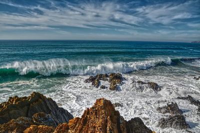 Big waves against rocks