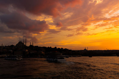 Silhouette of istanbul