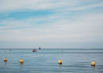 Minimalistic scenic view of sea against sky