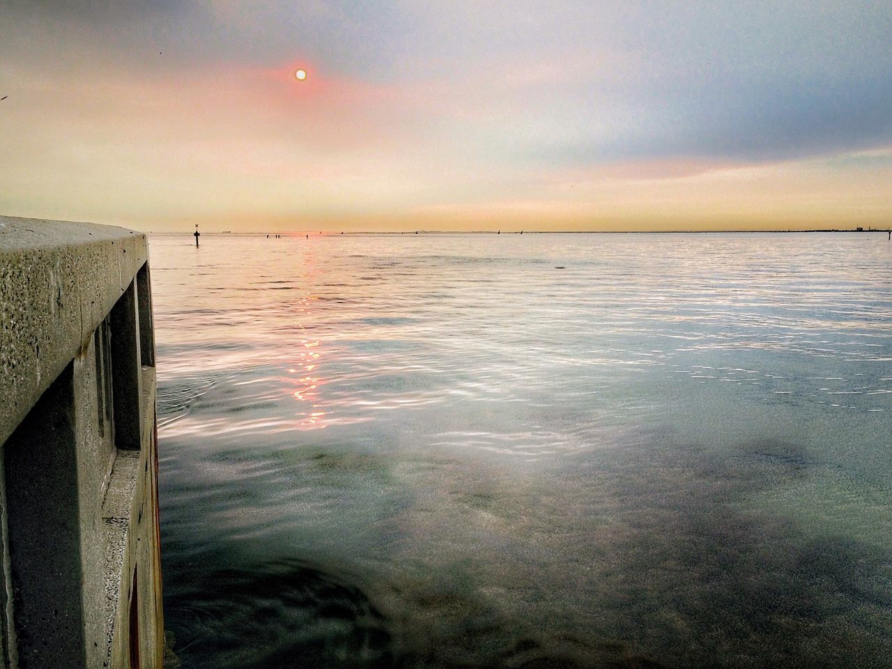 water, sea, horizon over water, sunset, sky, scenics, beauty in nature, tranquil scene, tranquility, reflection, nature, beach, idyllic, shore, sun, cloud - sky, rippled, waterfront, orange color, wave