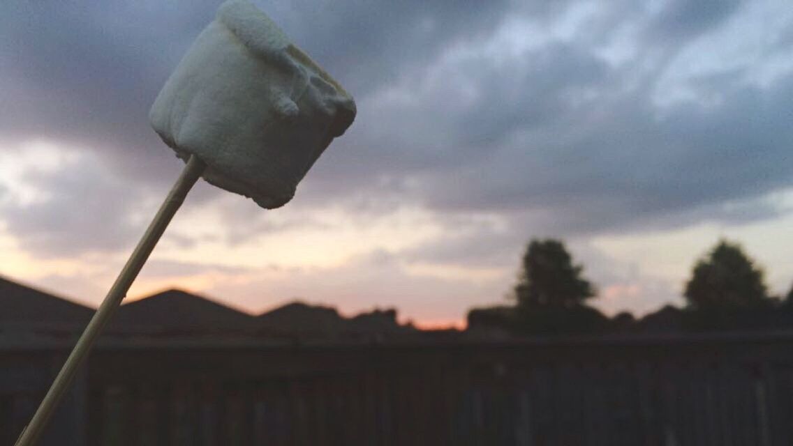 LOW ANGLE VIEW OF CLOUDY SKY OVER THE BACKGROUND