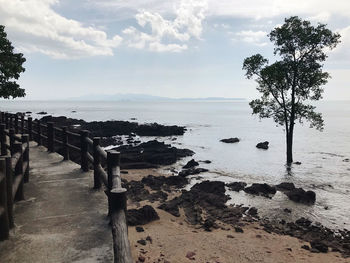 Scenic view of sea against sky