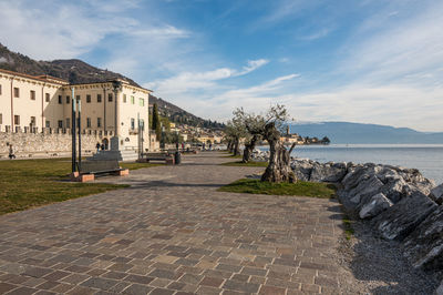 The beautiful promonade in the lakeside of salò