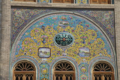 A picture of an old and ancient building in iran