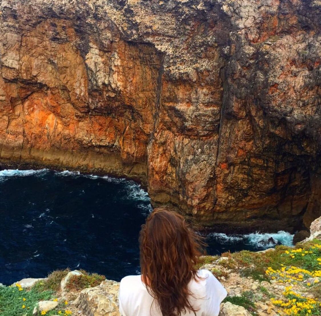 water, lifestyles, rear view, leisure activity, rock - object, person, nature, beauty in nature, standing, rock formation, day, river, outdoors, tree, scenics, men, vacations, tranquility