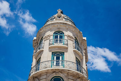 Beautiful architecture or an antique building at lisbon city center