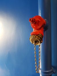 Close-up of rope against clear blue sky