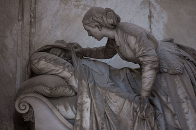 Statue of angel sculpture