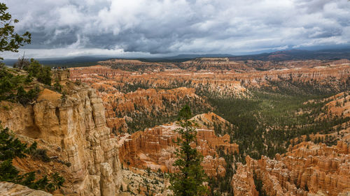 Bryce canyon in utah, is famous for its geological rock formations