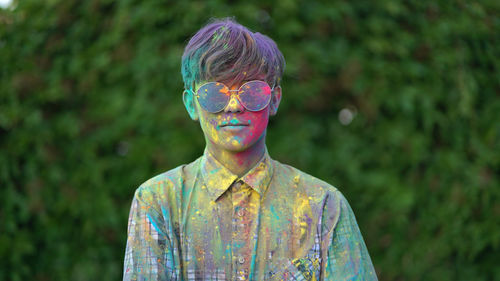 Portrait of young man wearing sunglasses