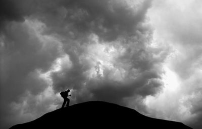 Low angle view of cloudy sky