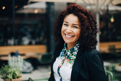 Portrait of a smiling young woman