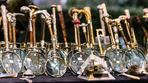 Magnifying glasses for sale at market