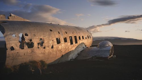 Abandoned boats on the beach