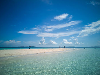 Blue sea under a beutiful sky. dark blue and turquoise in semporna islands, borneo, sabah.