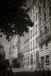 Buildings in city