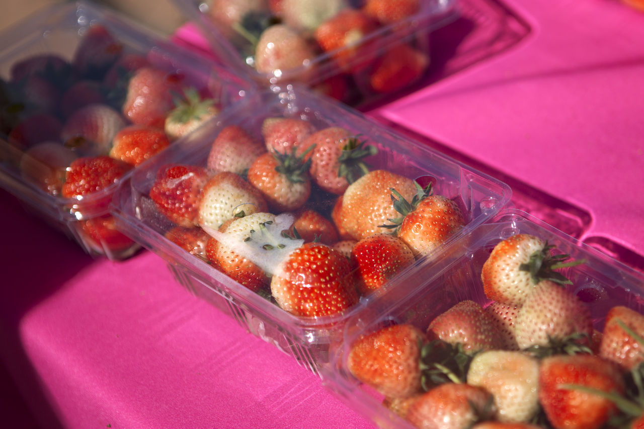 HIGH ANGLE VIEW OF FRUITS ON TABLE