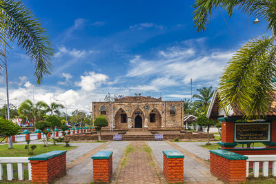 Panoramic view of historical building against sky