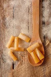 Directly above shot of bread on cutting board