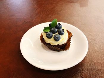 Close-up of cake in plate on table
