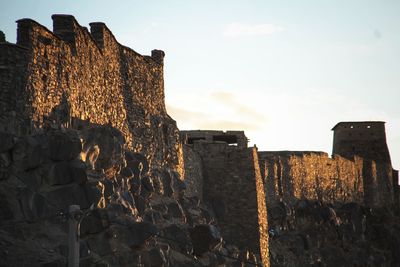 Old ruin against sky