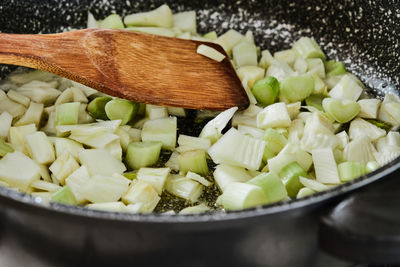 Close-up of chopped vegetables in bowl