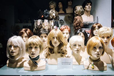 Female mannequins at hair spa