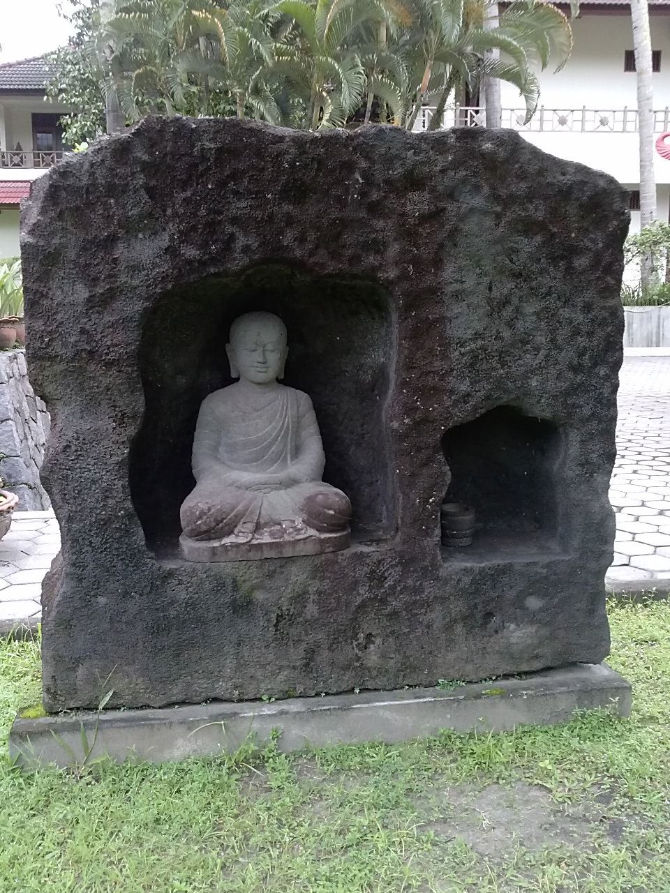 statue, sculpture, human representation, art, art and craft, creativity, built structure, stone material, architecture, building exterior, religion, carving - craft product, history, buddha, spirituality, old, craft