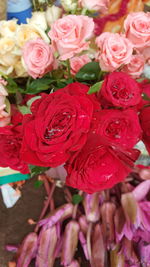 Close-up of red roses