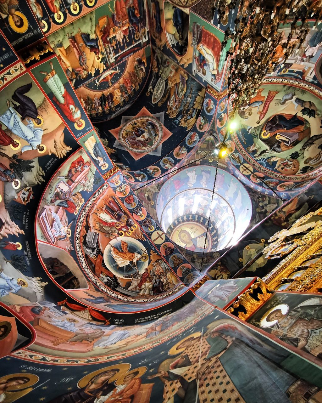 HIGH ANGLE VIEW OF MULTI COLORED CEILING AT TEMPLE