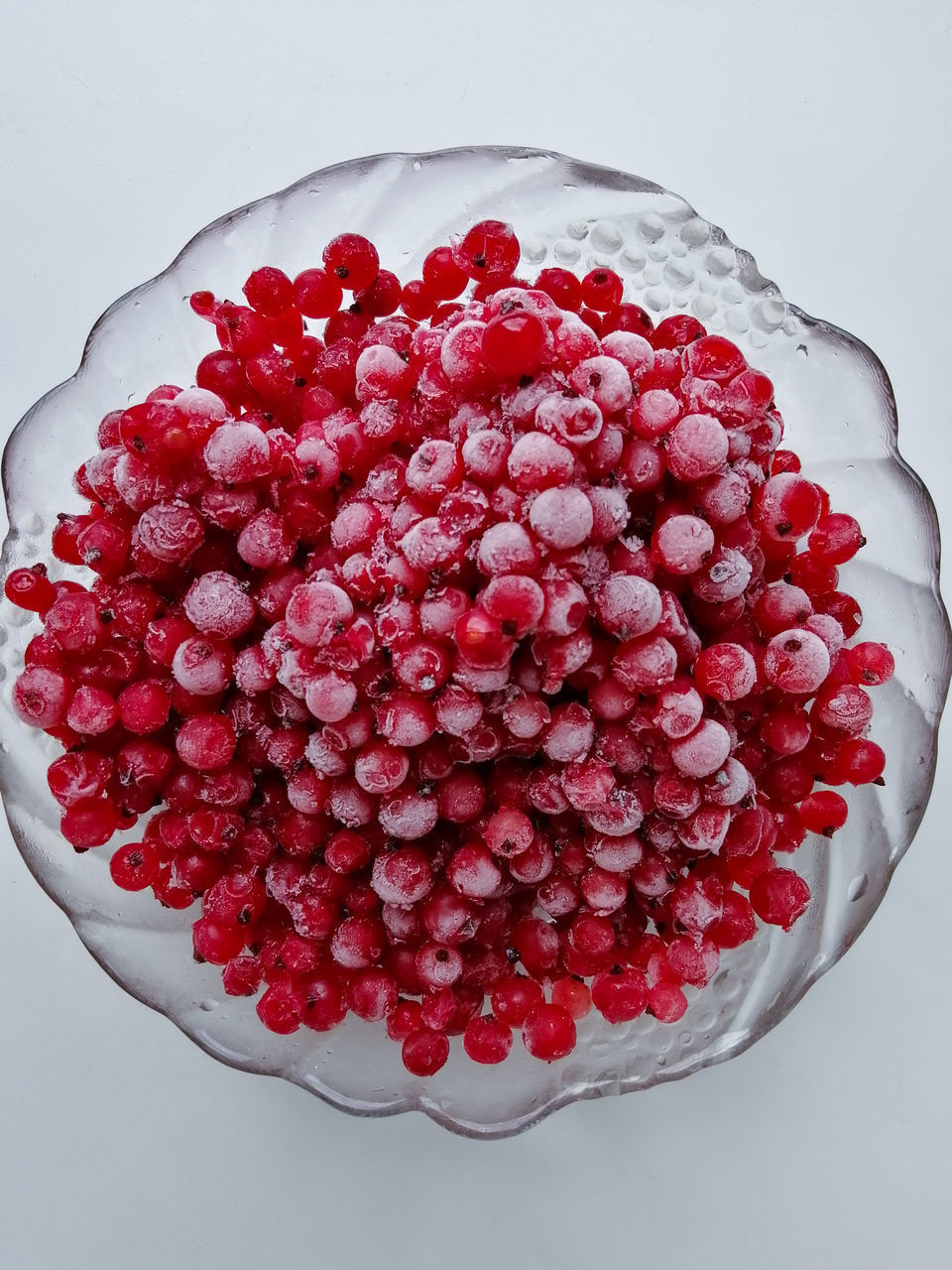 HIGH ANGLE VIEW OF RED BERRIES