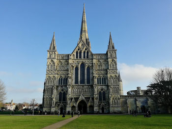 Salisbury cathedral in december 