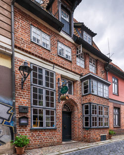 Beautiful ciytscape with medieval colorful architecture in lüneburg, lower saxony, germany