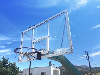 Old basketball hoop