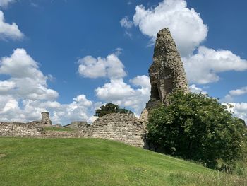 View of old ruin building against sky