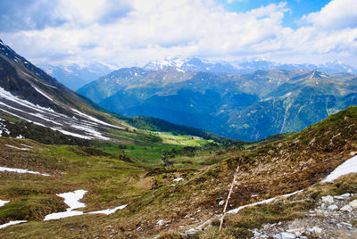 The schlüsseljoch is a 2212 meter high mountain pass 