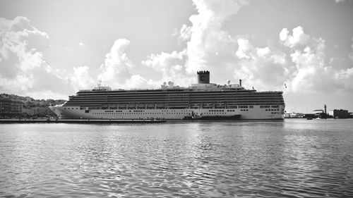 Panoramic view of sea against sky