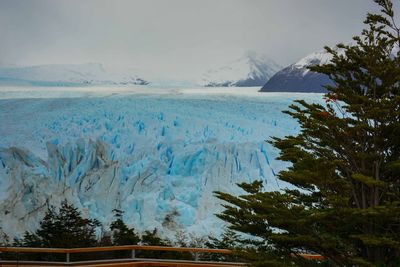 Scenic view of perito moreno glacier against sky