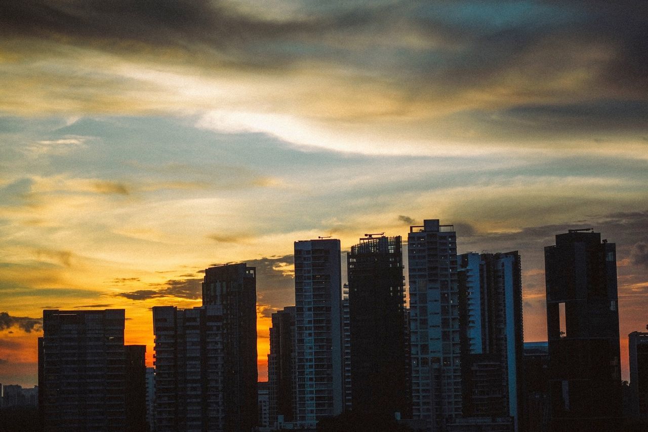 architecture, building exterior, cloud - sky, sky, built structure, building, sunset, city, orange color, no people, nature, cityscape, residential district, urban skyline, skyscraper, outdoors, modern, city life, office building exterior, dusk, apartment, financial district