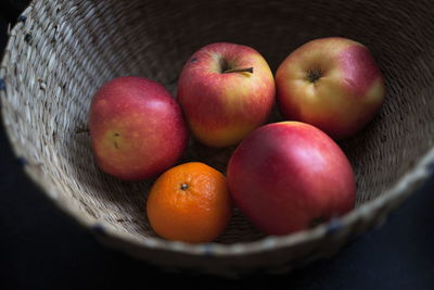 Close-up of apples in basket