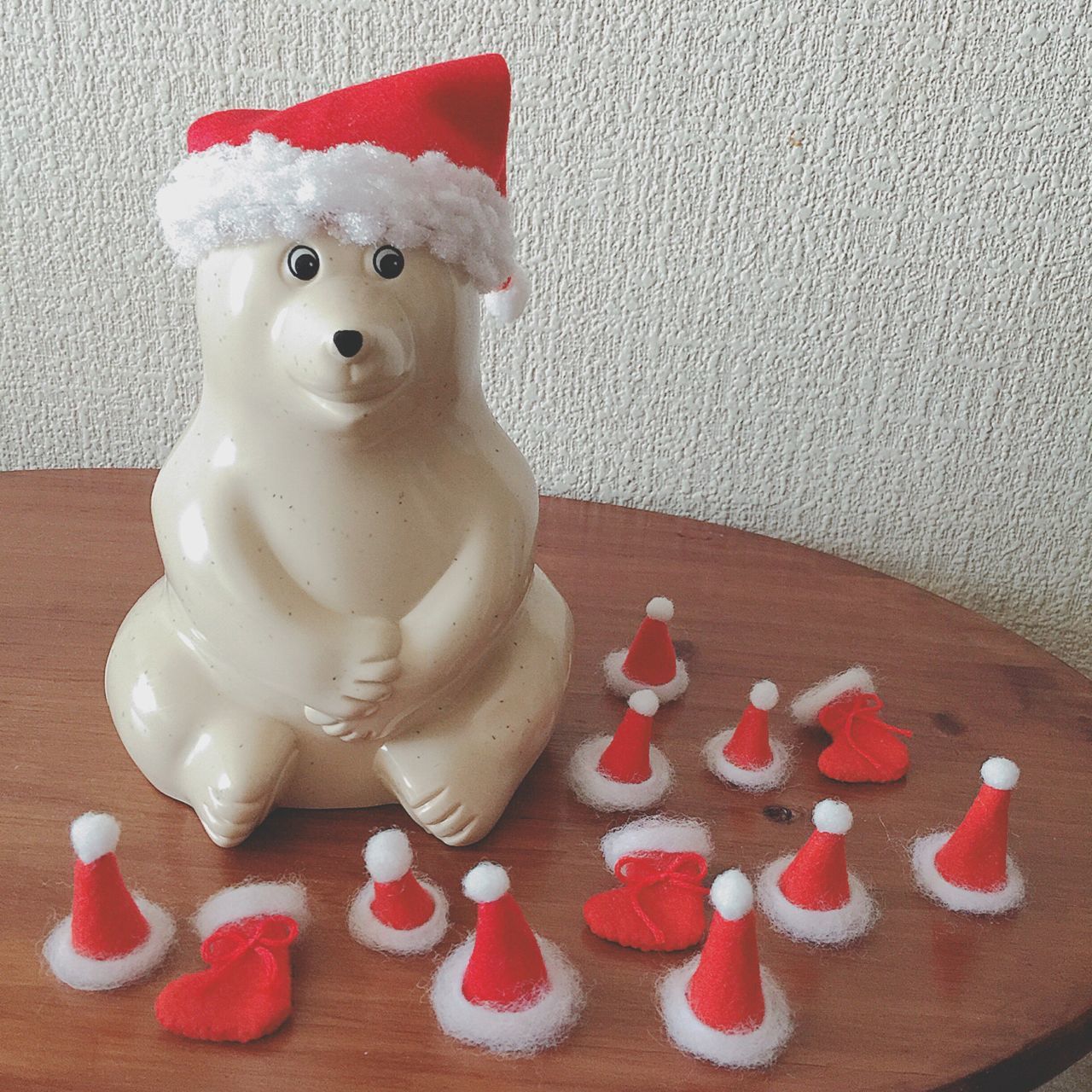 animal representation, square, toy, still life, teddy bear, no people, christmas, indoors, stuffed toy, archival, christmas decoration, close-up, day