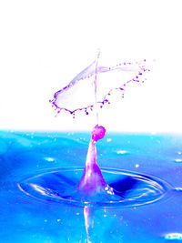 Waves splashing in water