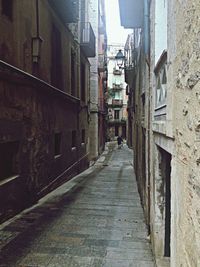 Narrow alley in city