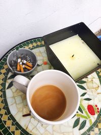 Coffee cup on table