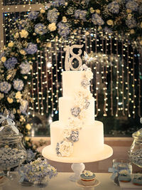 wedding cake