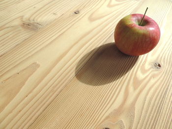 Close-up of apple on table