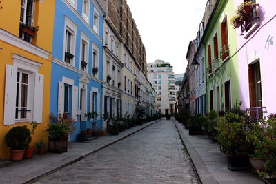 Narrow alley in city