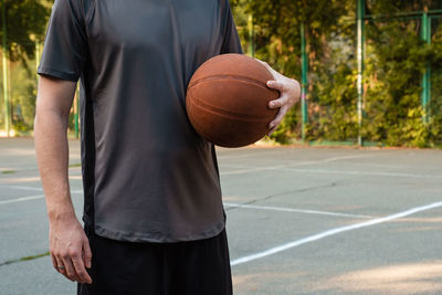 Man playing basketball