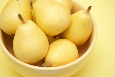 Close-up of fruits in bowl